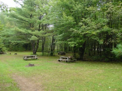 Silver Lake Field campsite in KI Jo-Mary